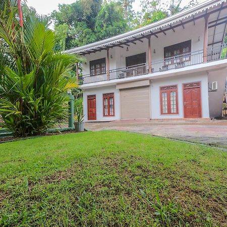 Villa Girilena Хіккадува Екстер'єр фото