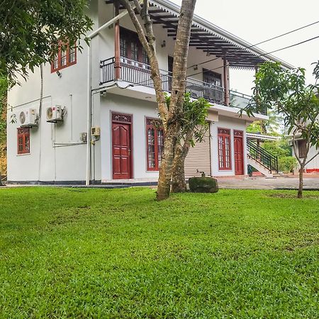 Villa Girilena Хіккадува Екстер'єр фото