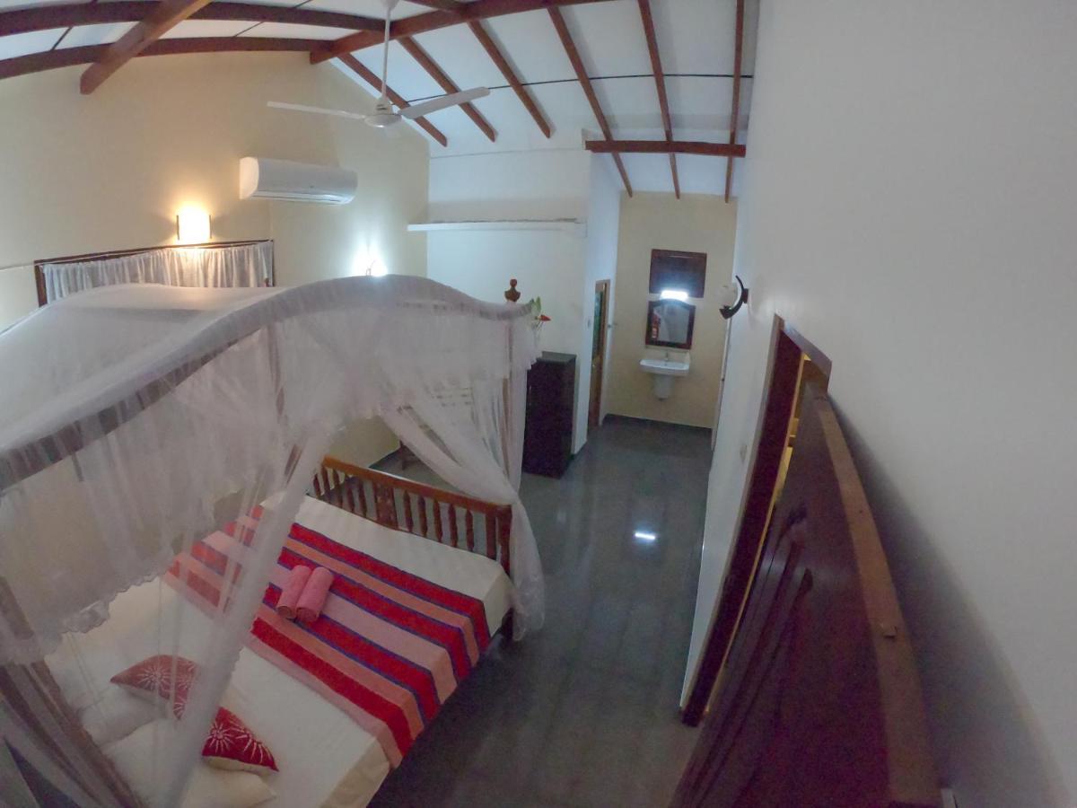 Villa Girilena Хіккадува Екстер'єр фото