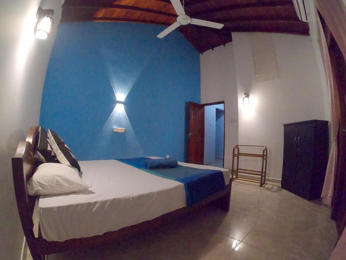 Villa Girilena Хіккадува Екстер'єр фото