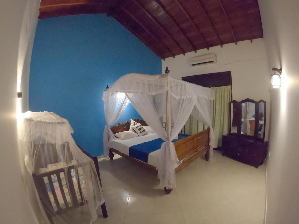 Villa Girilena Хіккадува Екстер'єр фото