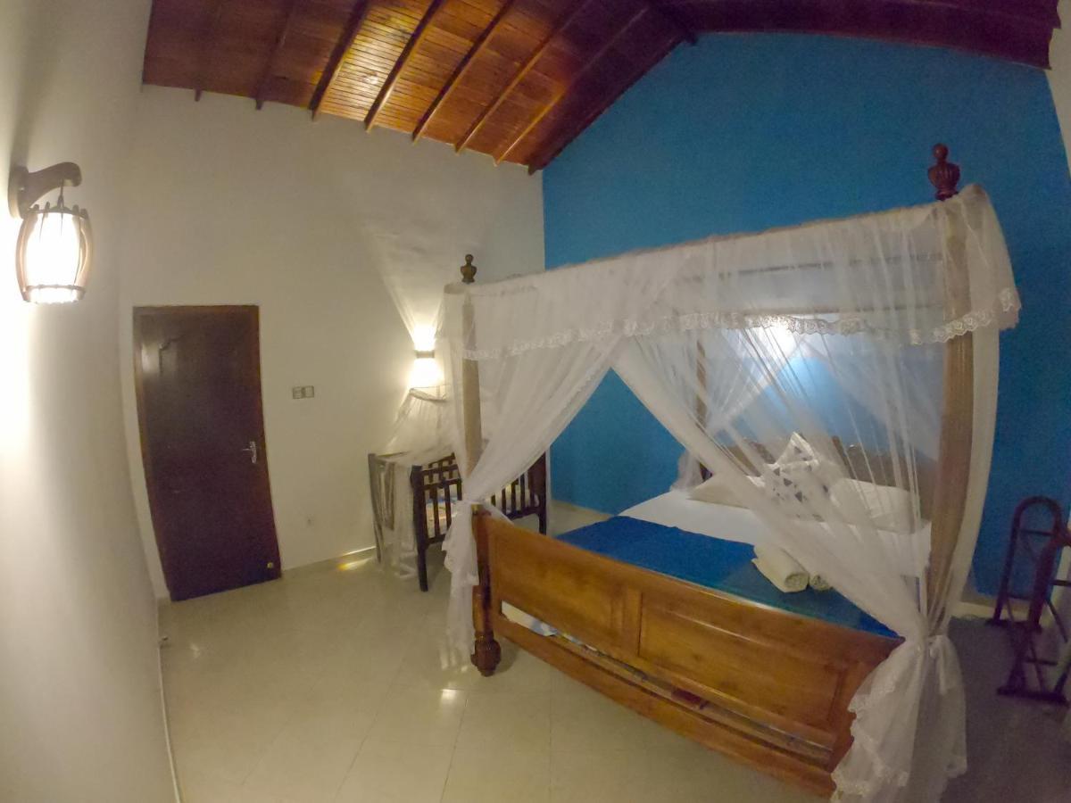 Villa Girilena Хіккадува Екстер'єр фото
