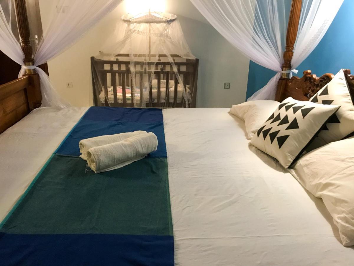 Villa Girilena Хіккадува Екстер'єр фото